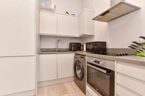 Living Room / Kitchen
