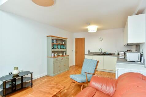 Lounge/ Kitchen/ Diner