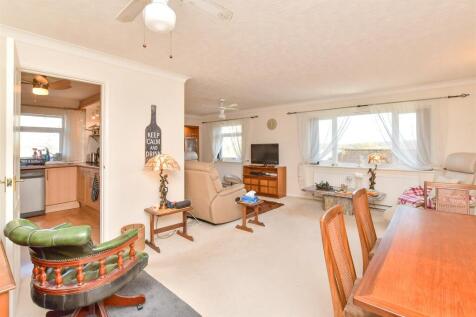 Lounge/ Dining Room