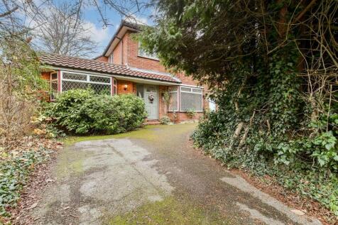 Driveway/Parking