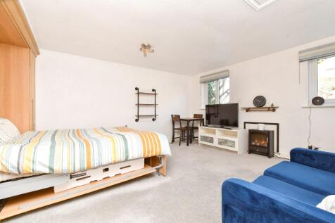 Annexe Studio Room