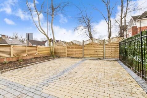 Driveway/Parking