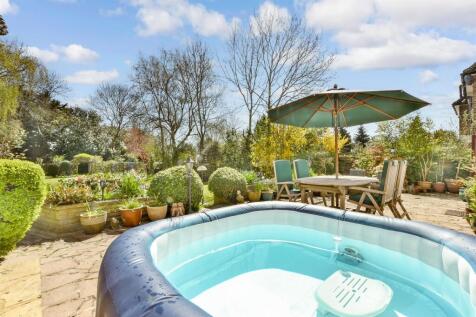 Patio / Decking