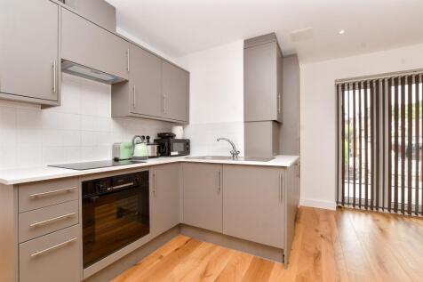 Kitchen / Lounge / Diner