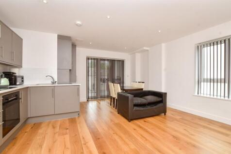 Kitchen / Lounge / Diner