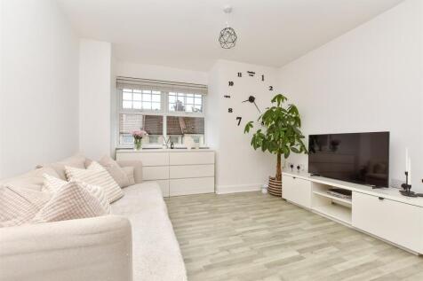 Kitchen / Living Room