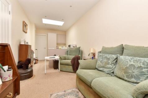 Annexe Kitchen / Living Room