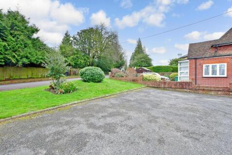 Driveway/Parking