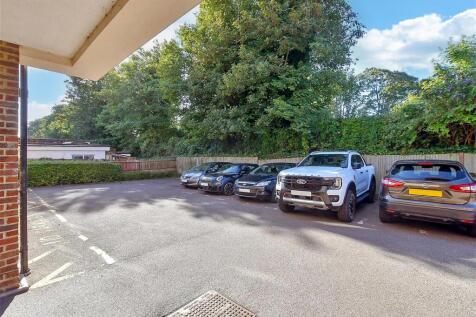 Driveway/Parking