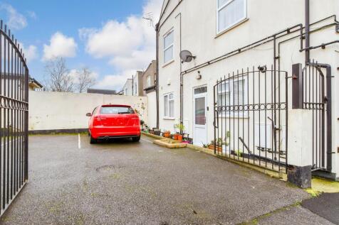 Driveway/Parking