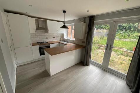 Kitchen Diner B