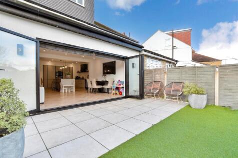 External Lifestyle Photograph