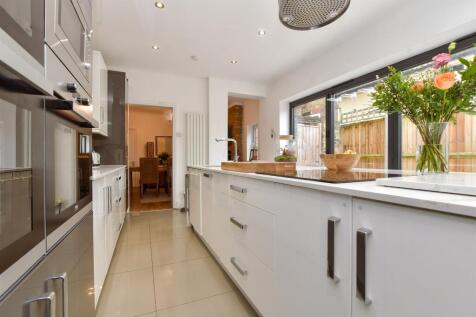 Kitchen/Breakfast Area
