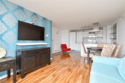 Lounge / Kitchen