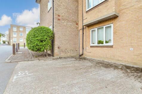 Driveway/Parking