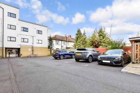 Driveway/Parking