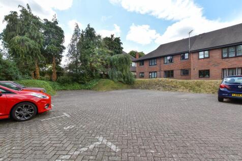Driveway/Parking