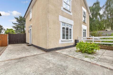 Driveway/Parking