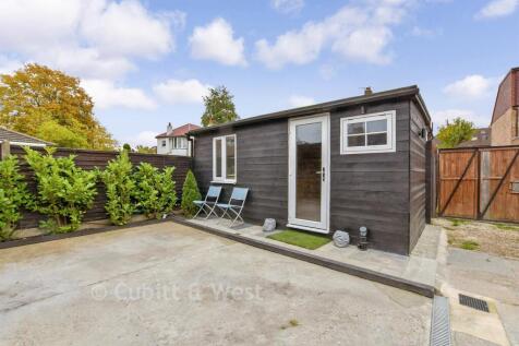 Workshop/Outbuildings