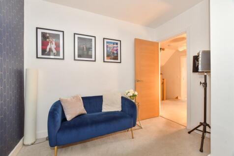 Bedroom 4/Office