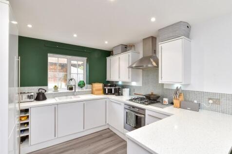 Kitchen/ Breakfast Room