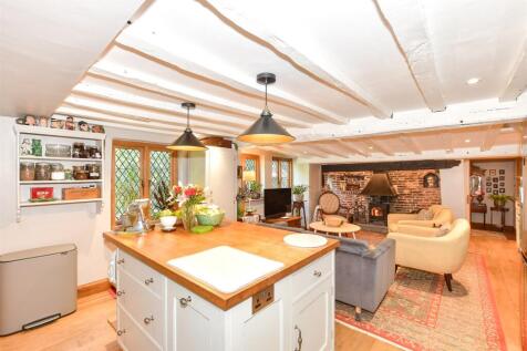 Kitchen/Family Room