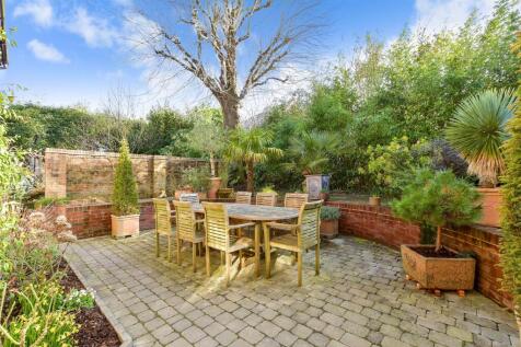 Patio / Decking