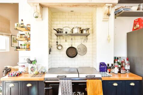 Kitchen/ Breakfast Room