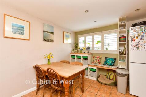 Breakfast Room / Diner