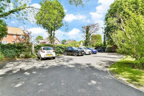 Driveway/Parking
