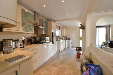 Kitchen/Breakfast Area