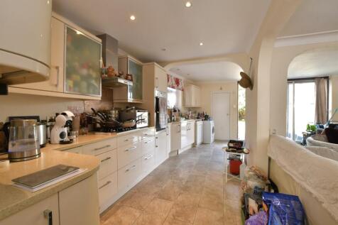 Kitchen/Breakfast Area