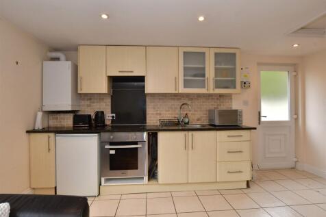 Annexe Living Room/Kitchen