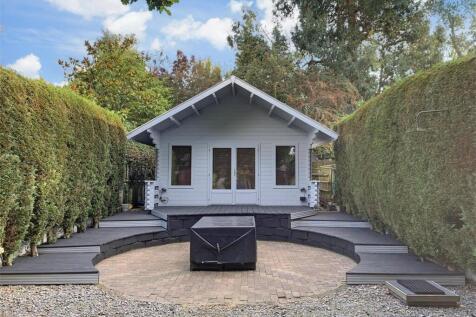Rear Garden - Outbuilding