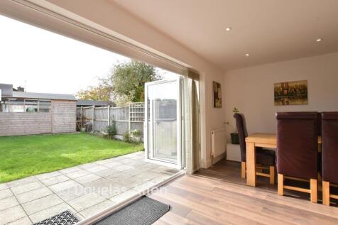 Lounge/Kitchen /Dining Room