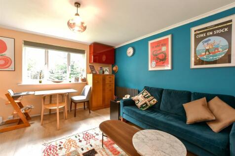 Lounge/Kitchen/ Dining Room