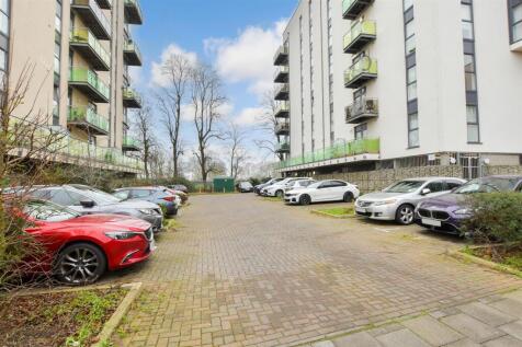 Driveway/Parking