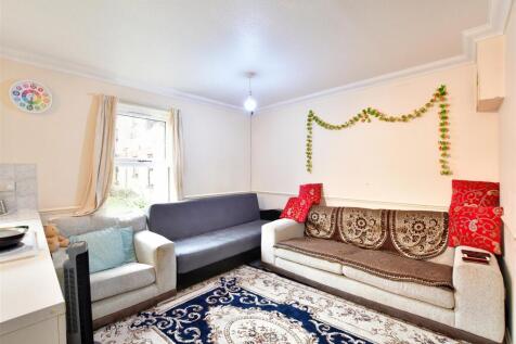 Lounge/Kitchen /Dining Room