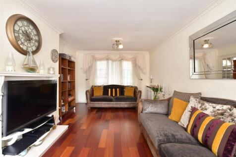 Lounge/ Dining Room