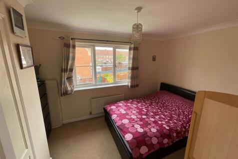 Bedroom 1a