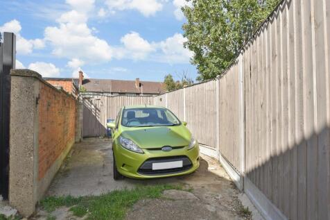 Driveway/Parking