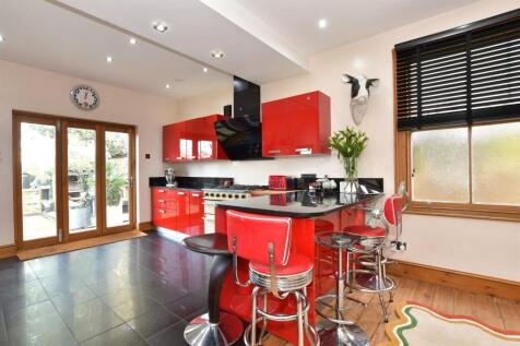 Kitchen/ Breakfast Room