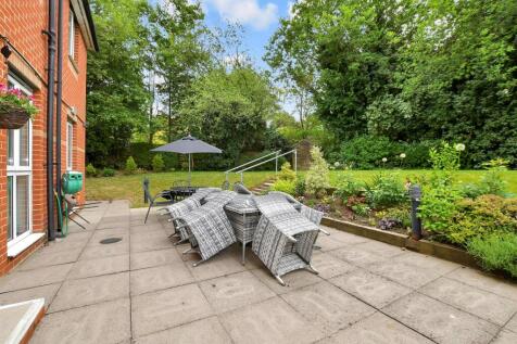 Patio / Decking