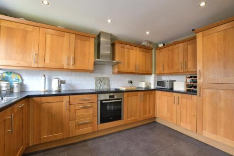 Kitchen *