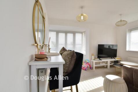 Lounge/Kitchen /Dining Room