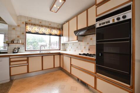 Kitchen /Dining Room