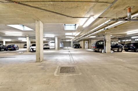 Driveway/Parking