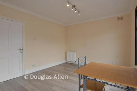 Lounge/Kitchen /Dining Room