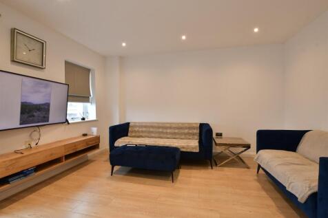 Lounge/Kitchen /Dining Room