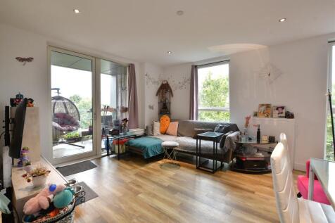 Lounge/Kitchen /Dining Room